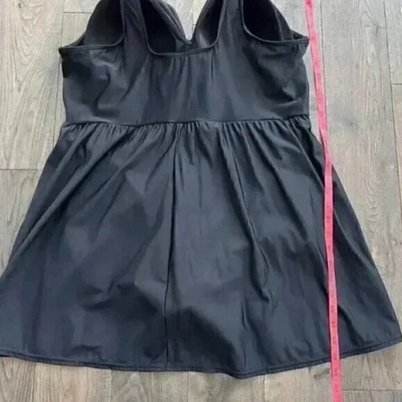 Miraclesuit Plus Size 24W Marais One-Piece Swimdress Black Slimming Resortwear - Picture 8 of 11